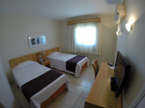 Гостиница Harbor Self Graciosa Hotel  Куатру-Баррас